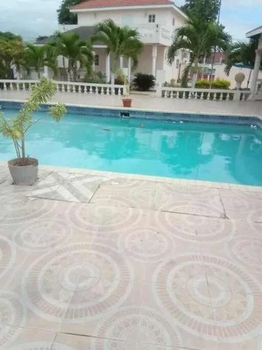 Sterling Villa'S E & P Oasis Old Harbour Βίλα