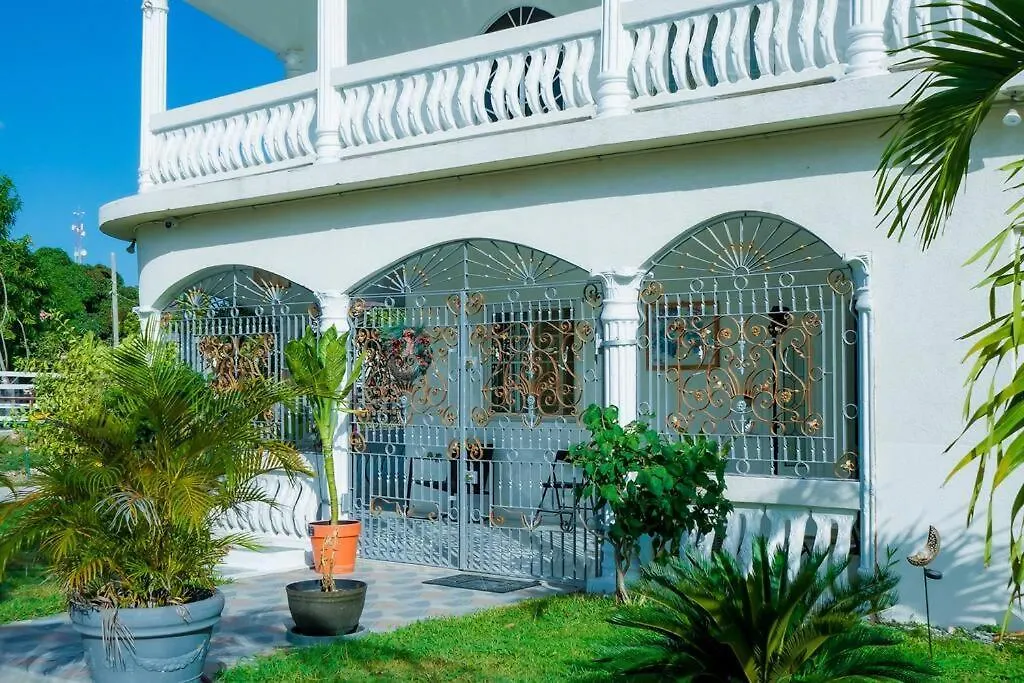 Sterling Villa\'S E & P Oasis location